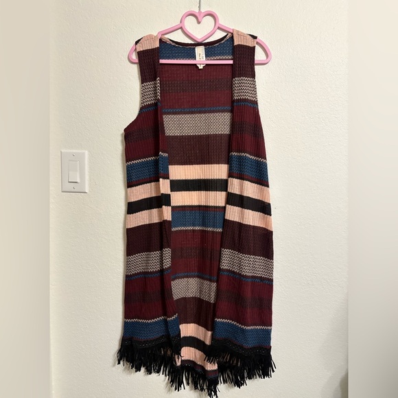 Now N Forever Sweaters - 🖤Now N Forever Burgundy and Blue Knit Top🖤